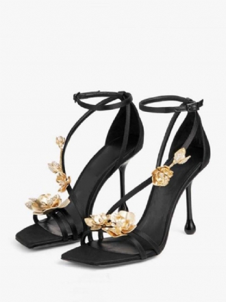 Kvinnors Svarta Sandaler Med Hög Klack Fyrkantig Tå Blommor Detalj Strappy Stiletto Heel Balskor